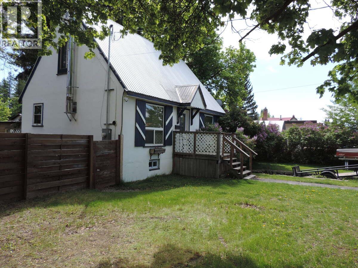 623 6TH Avenue - 45