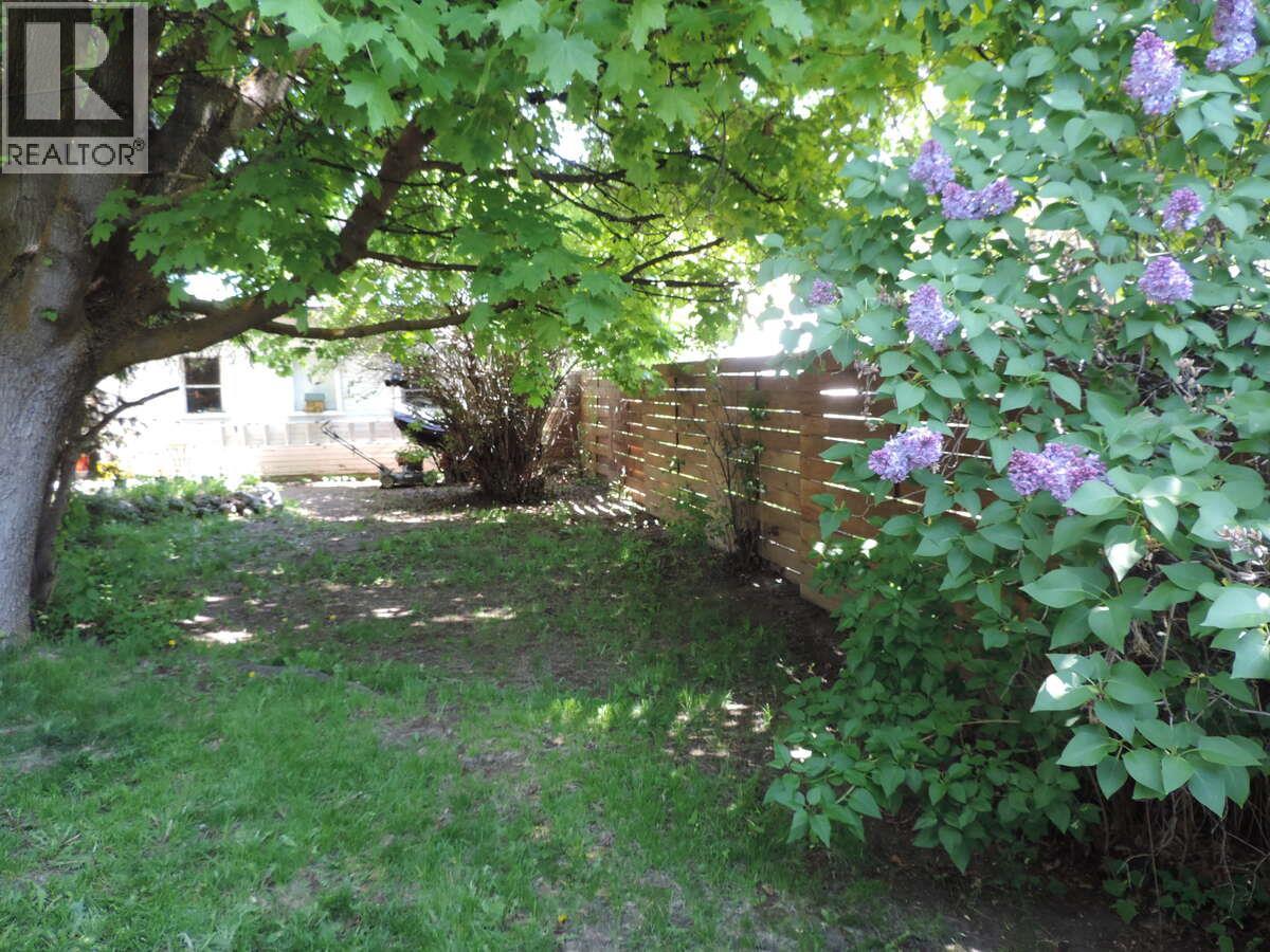 623 6TH Avenue - 54