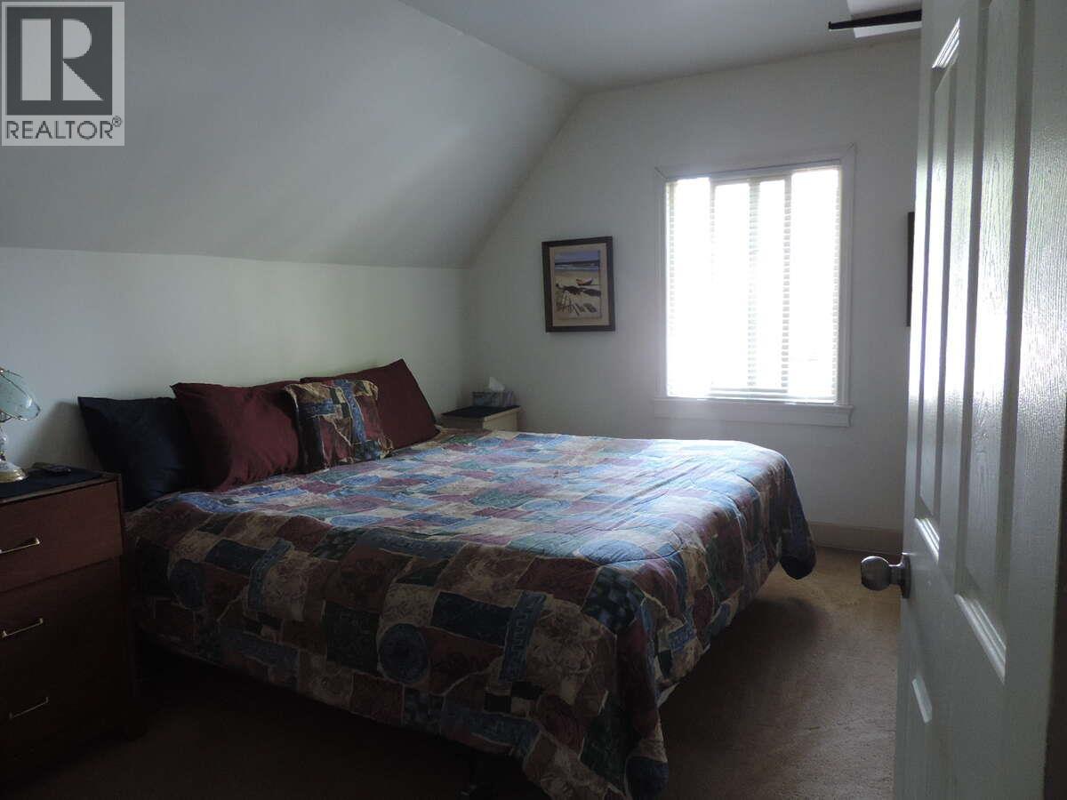 623 6TH Avenue - 10