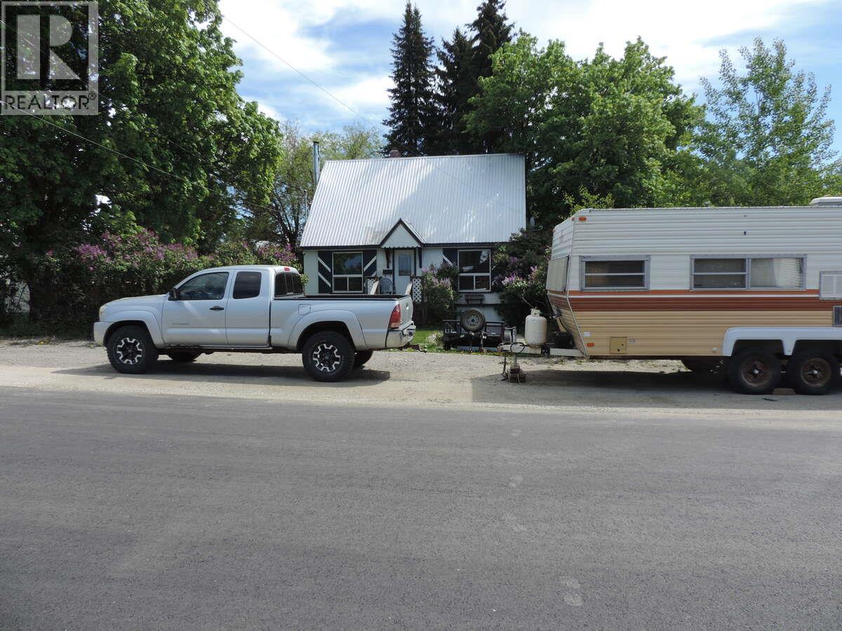 623 6TH Avenue - 43