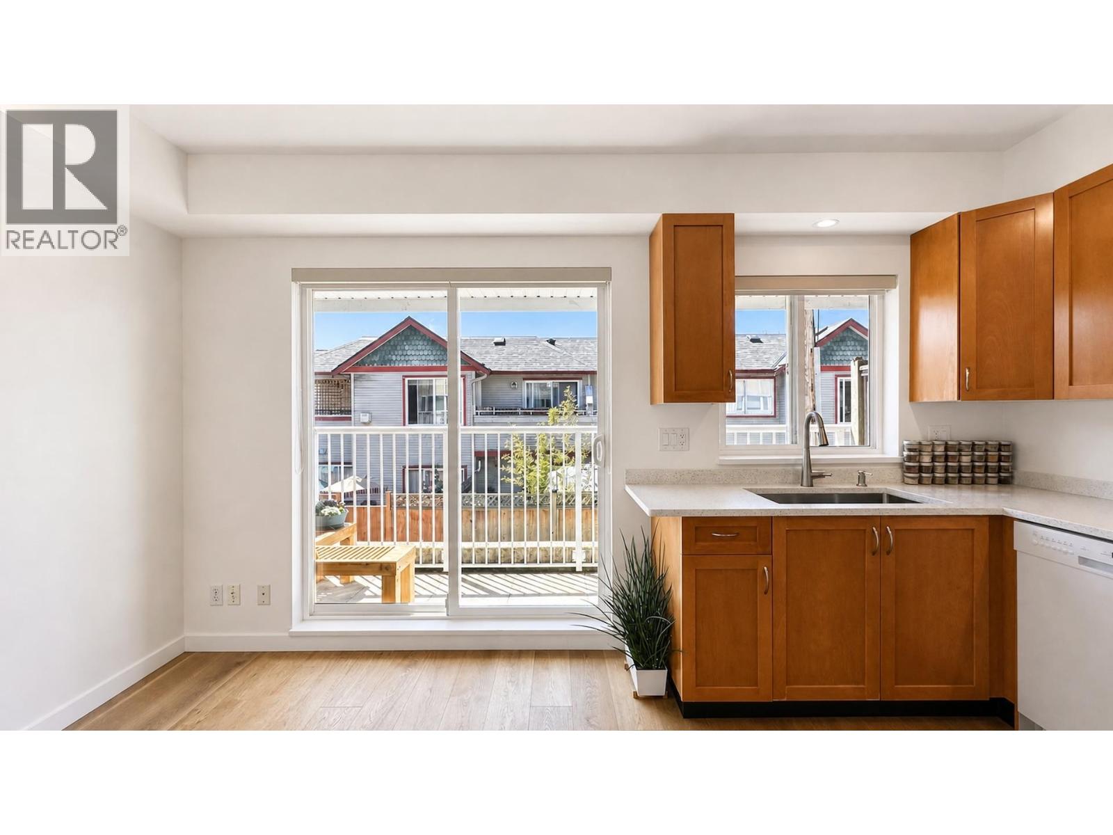 13 915 TOBRUCK AVENUE, North Vancouver
