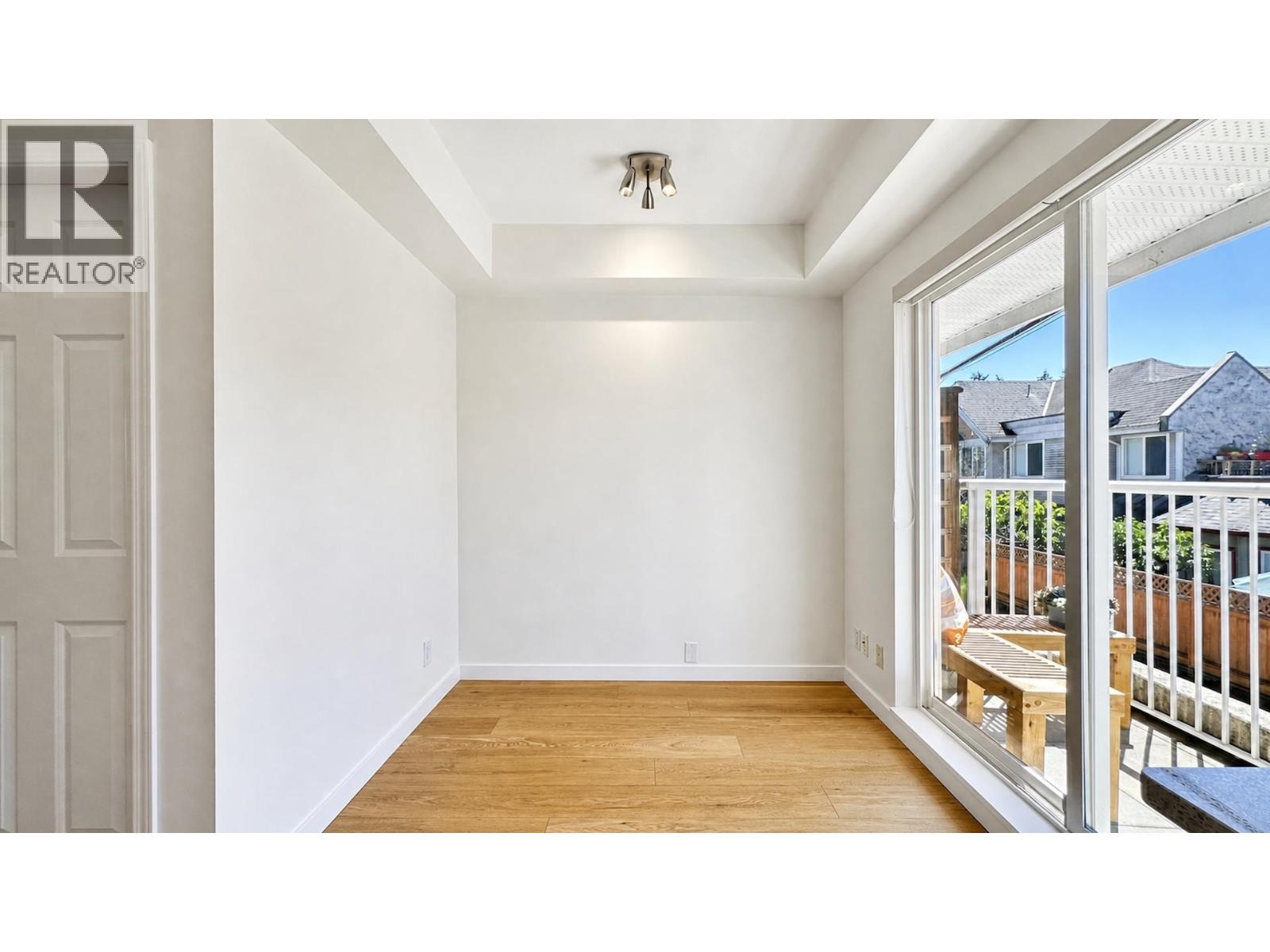 13 915 TOBRUCK AVENUE, North Vancouver