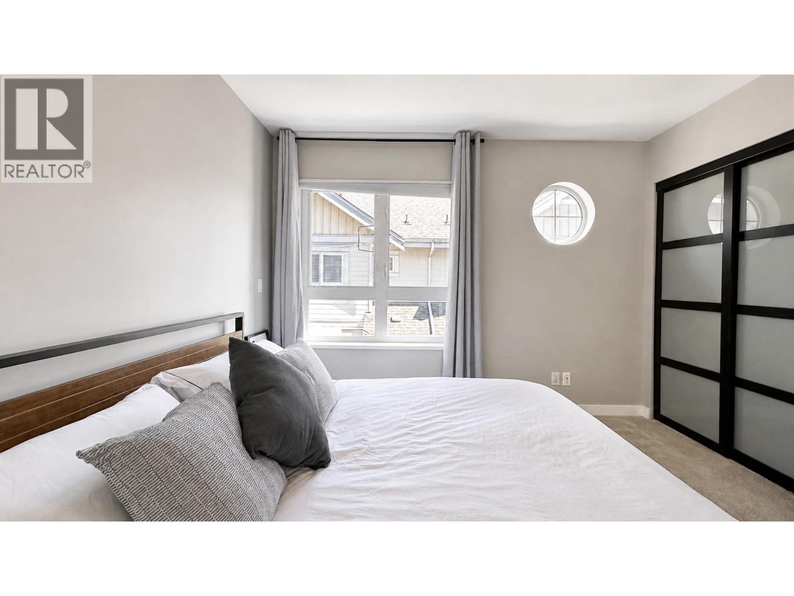 13 915 TOBRUCK AVENUE, North Vancouver