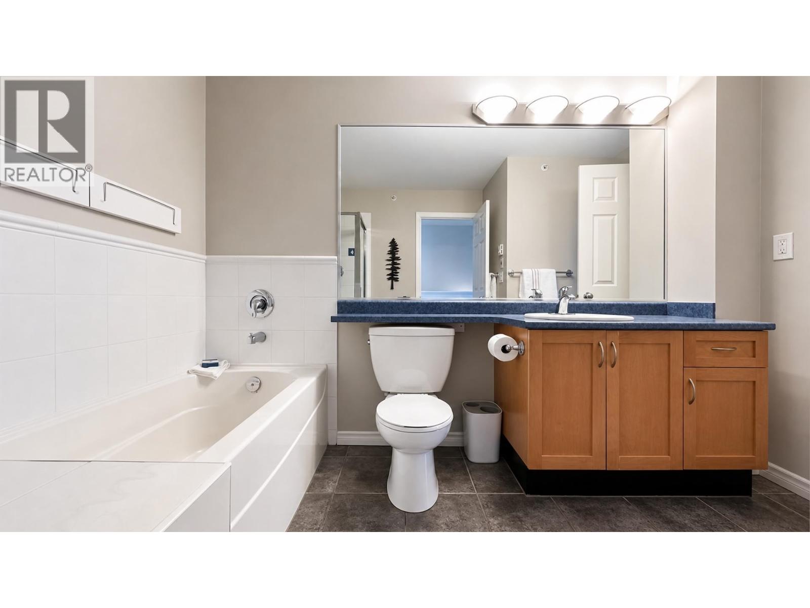 13 915 TOBRUCK AVENUE, North Vancouver