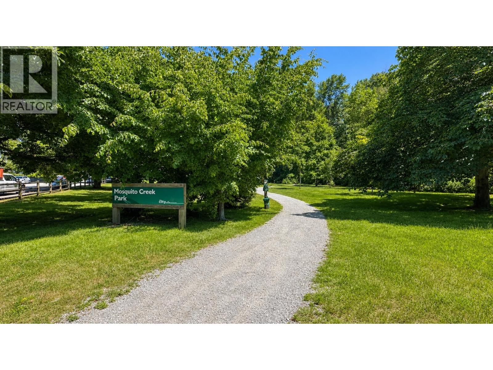 13 915 TOBRUCK AVENUE, North Vancouver