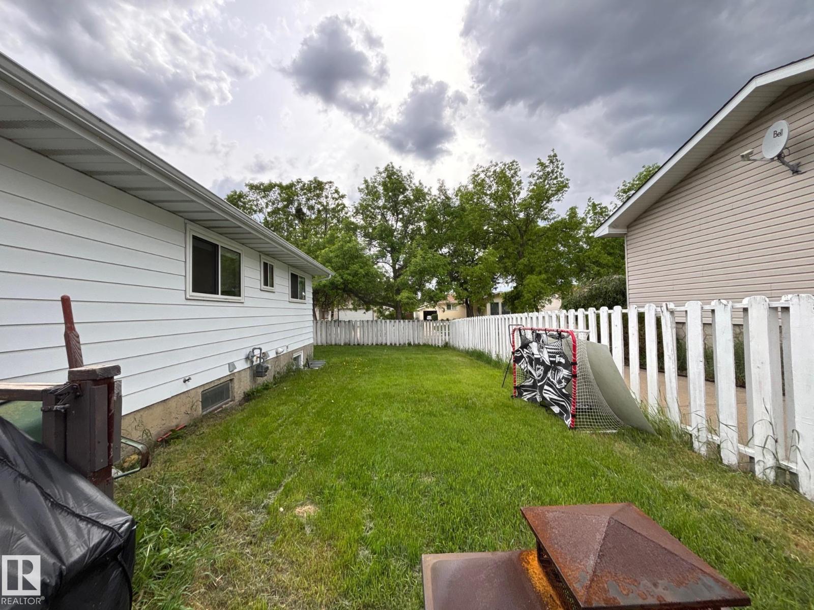 8504 92 AV — photo 44