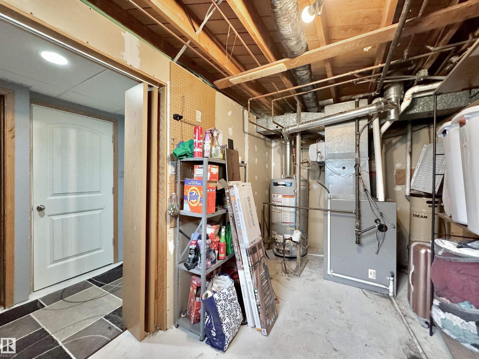 8504 92 AV — photo 30