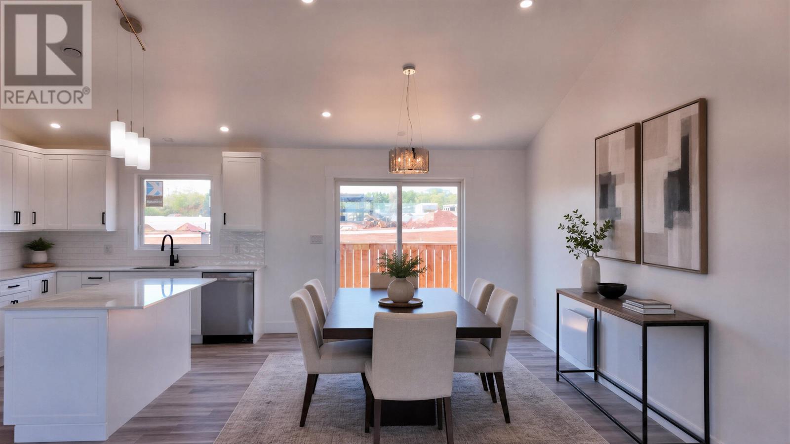 31 Norman Drive - 33