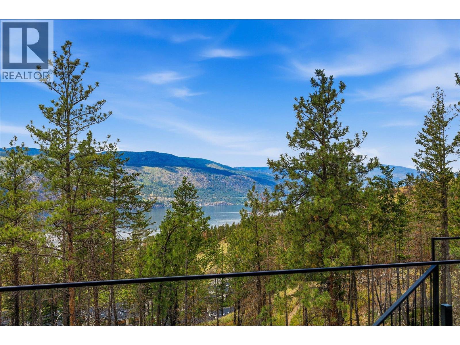  10038 Beacon Hill Drive, Lake Country