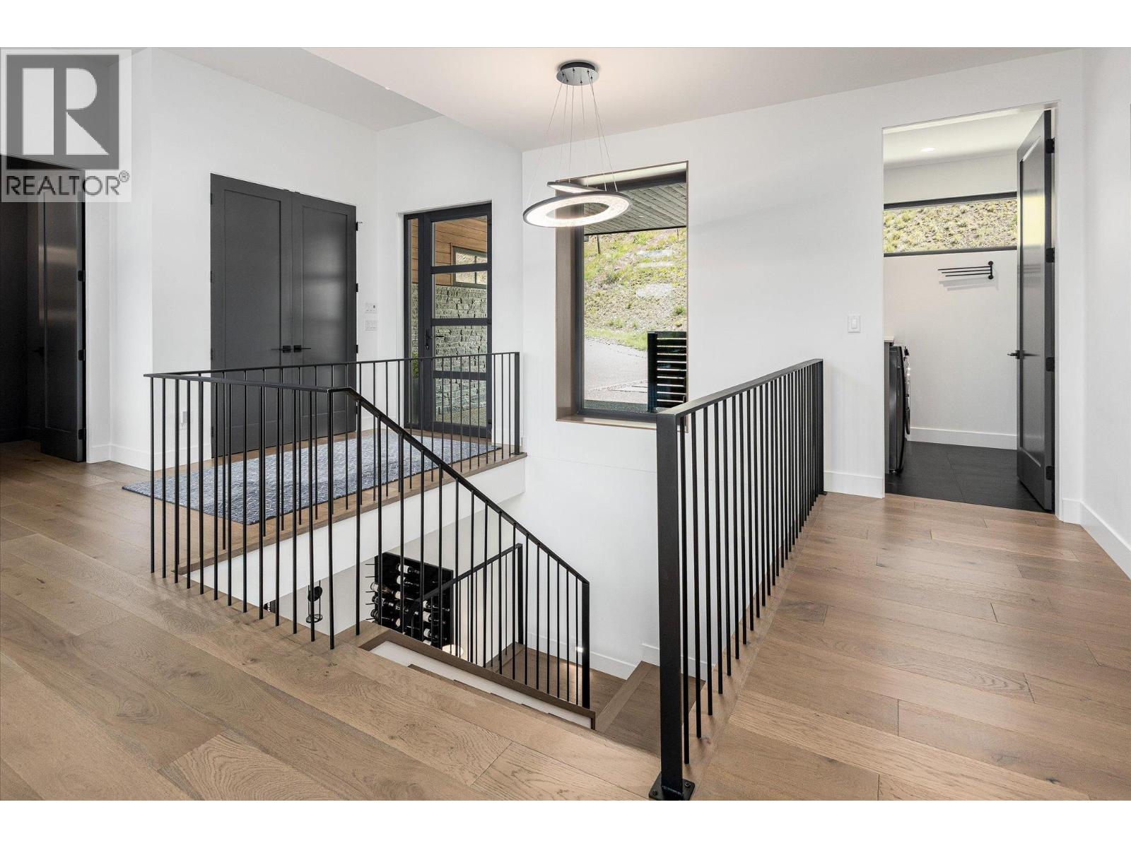  10038 Beacon Hill Drive, Lake Country