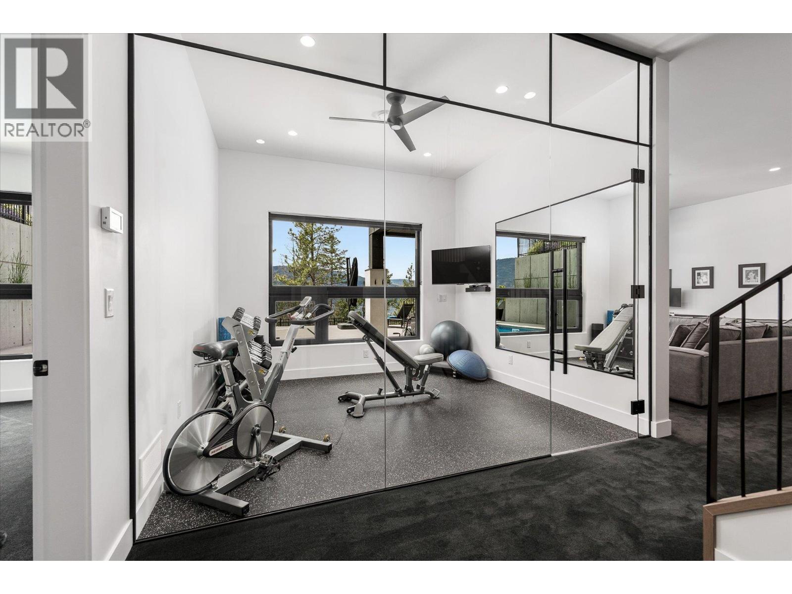  10038 Beacon Hill Drive, Lake Country