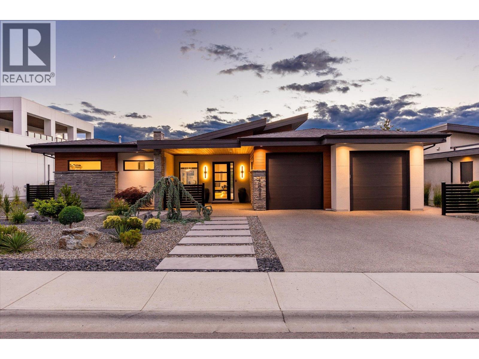 10038 Beacon Hill Drive, Lake Country