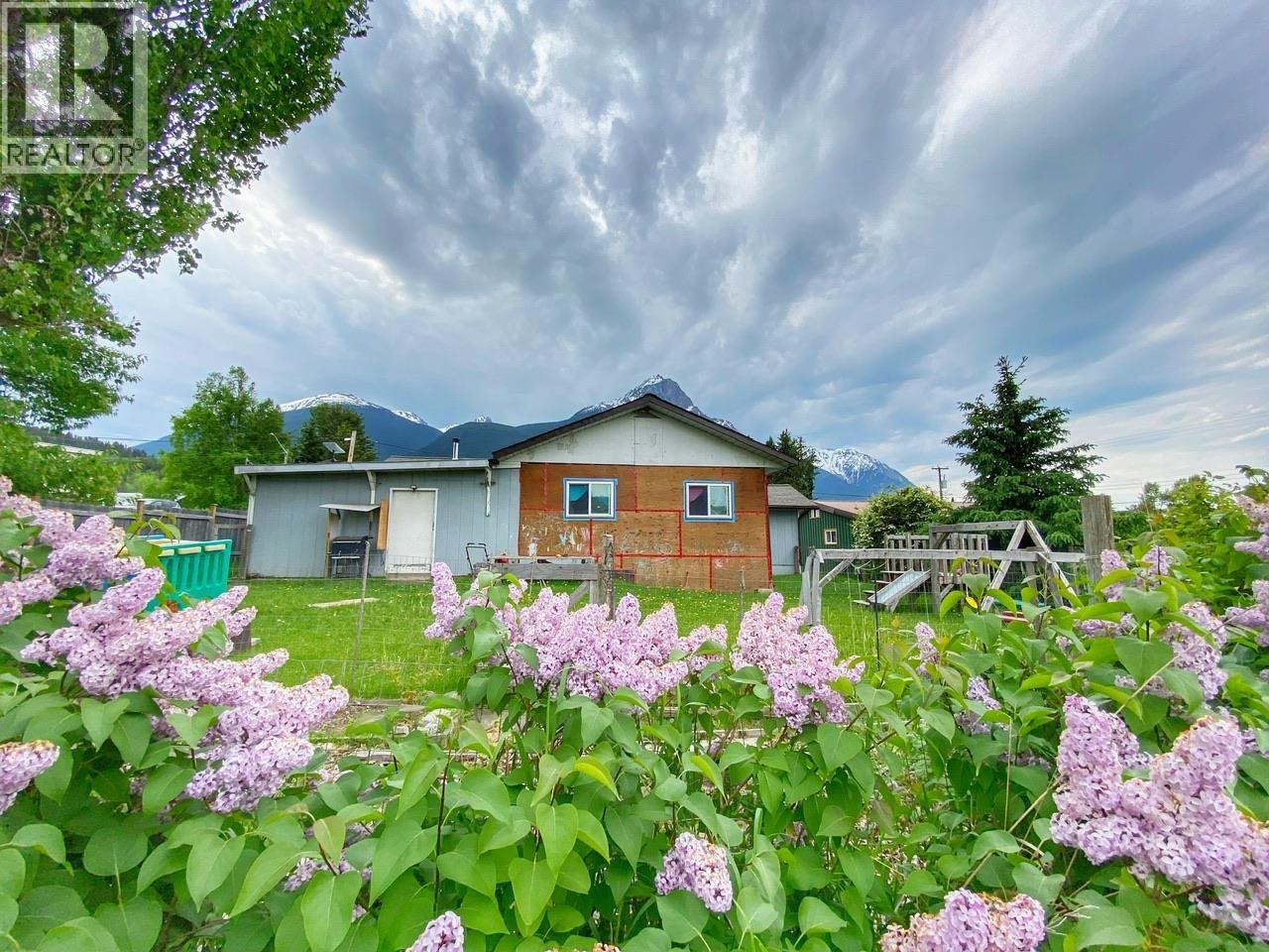 4225 12TH AVENUE - 5