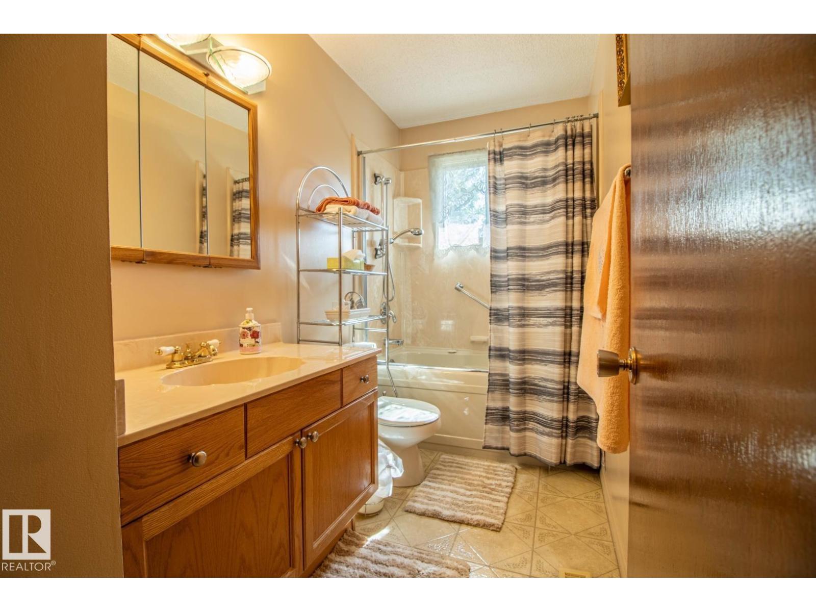 14107 58 ST NW - 15