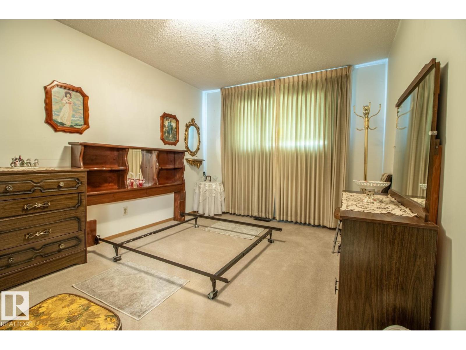 14107 58 ST NW - 11