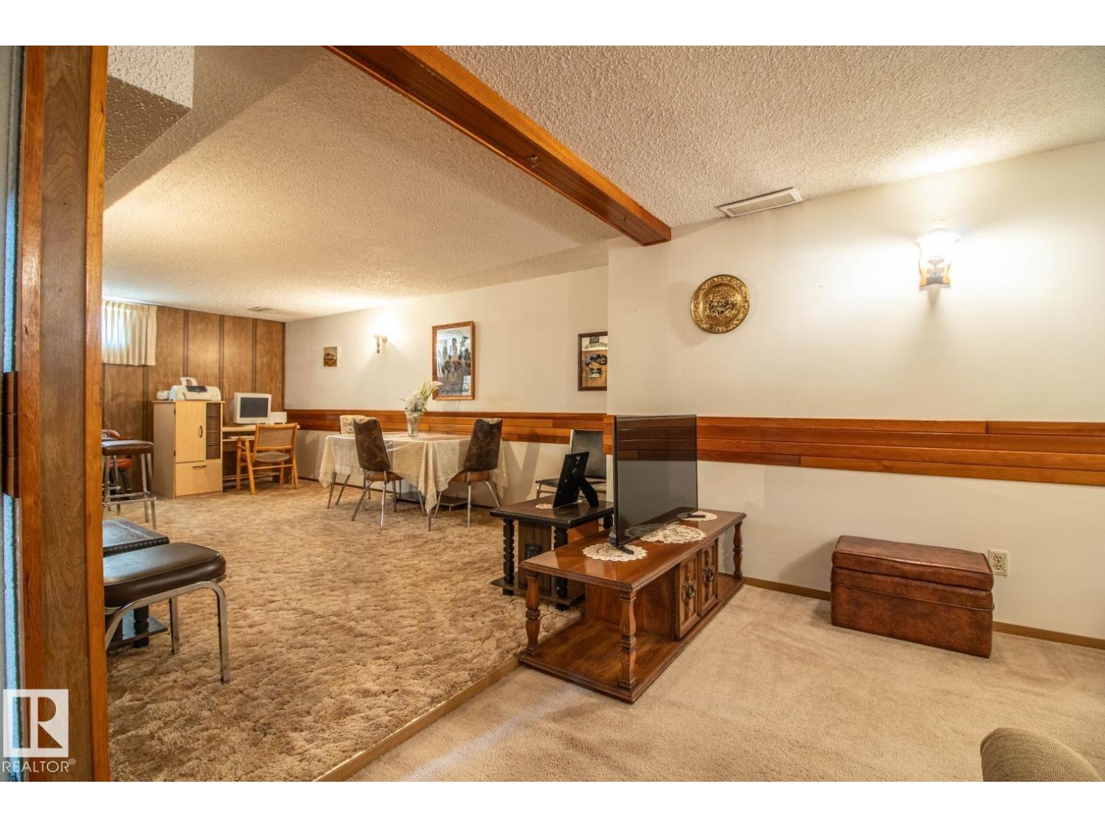 14107 58 ST NW - 21