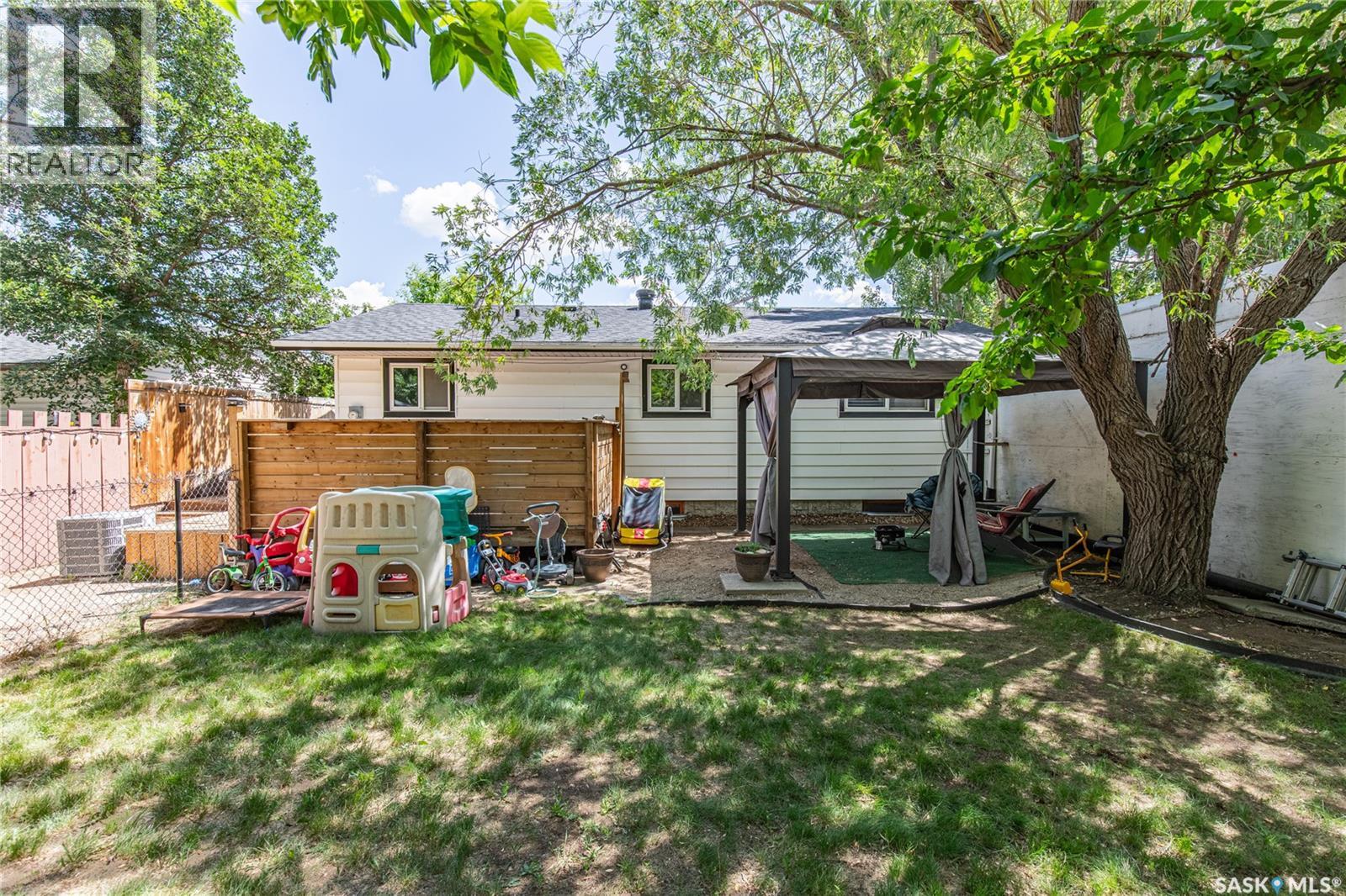 1387 Manitou CRESCENT — photo 54