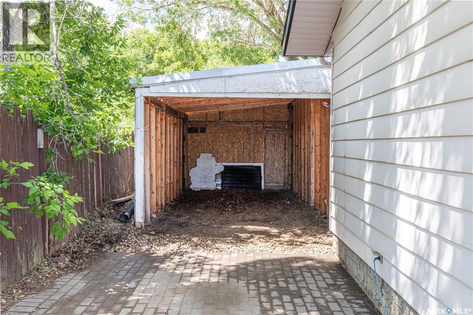 1387 Manitou CRESCENT — photo 64