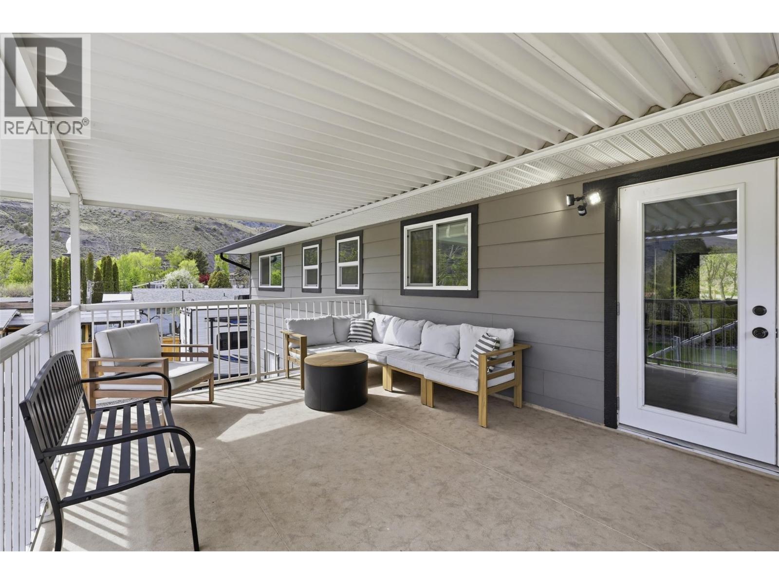 1272 Nugget Road, Cache Creek