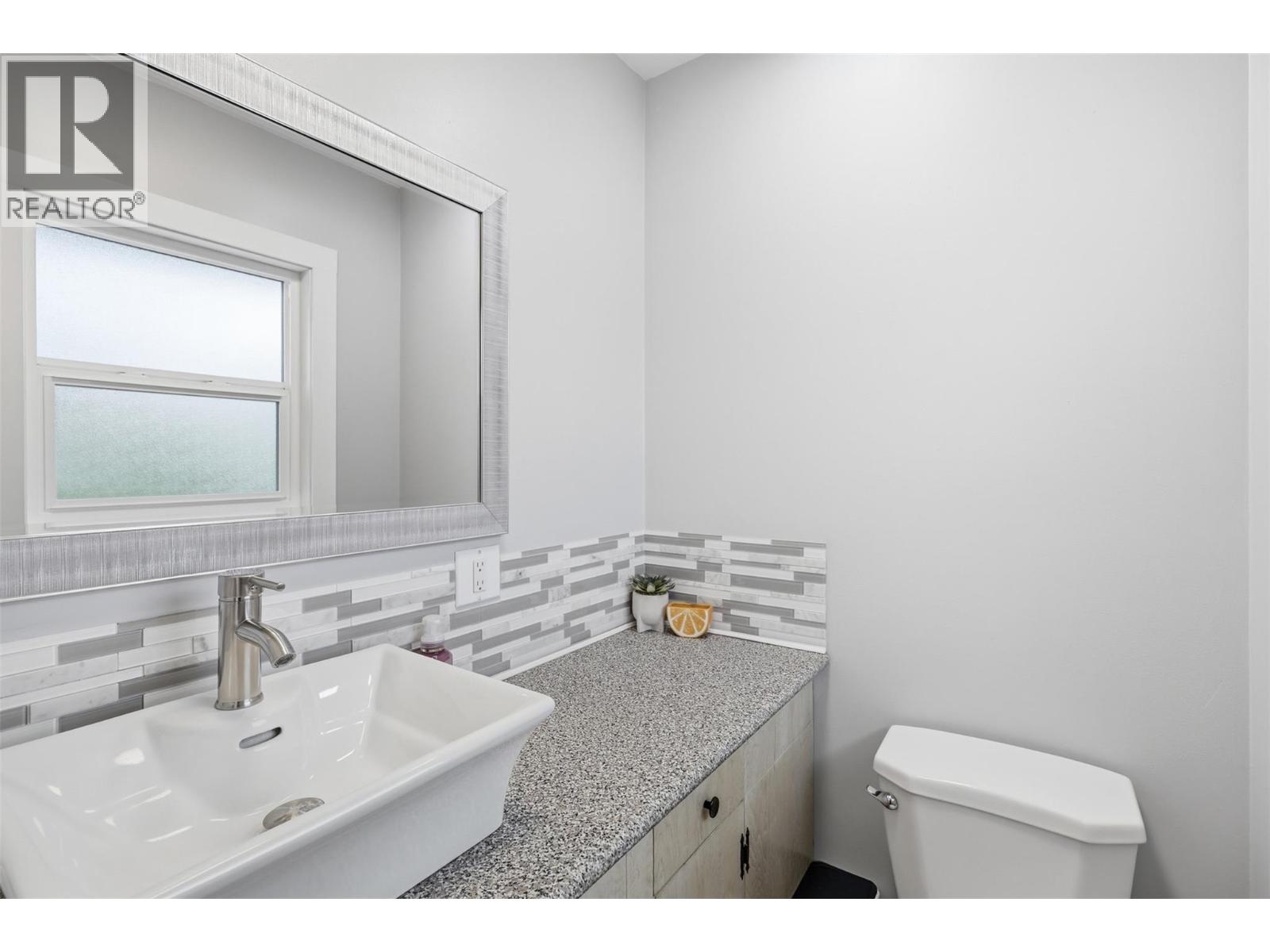 1272 Nugget Road, Cache Creek