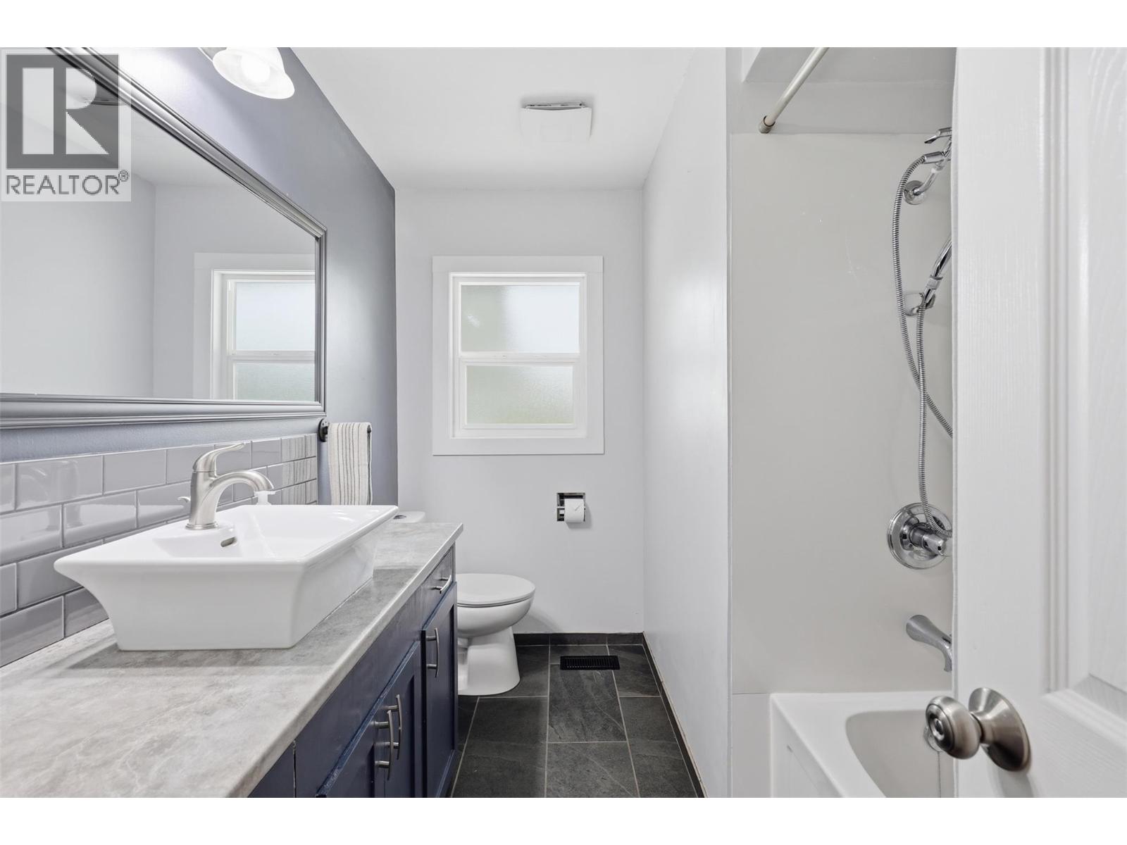 1272 Nugget Road, Cache Creek