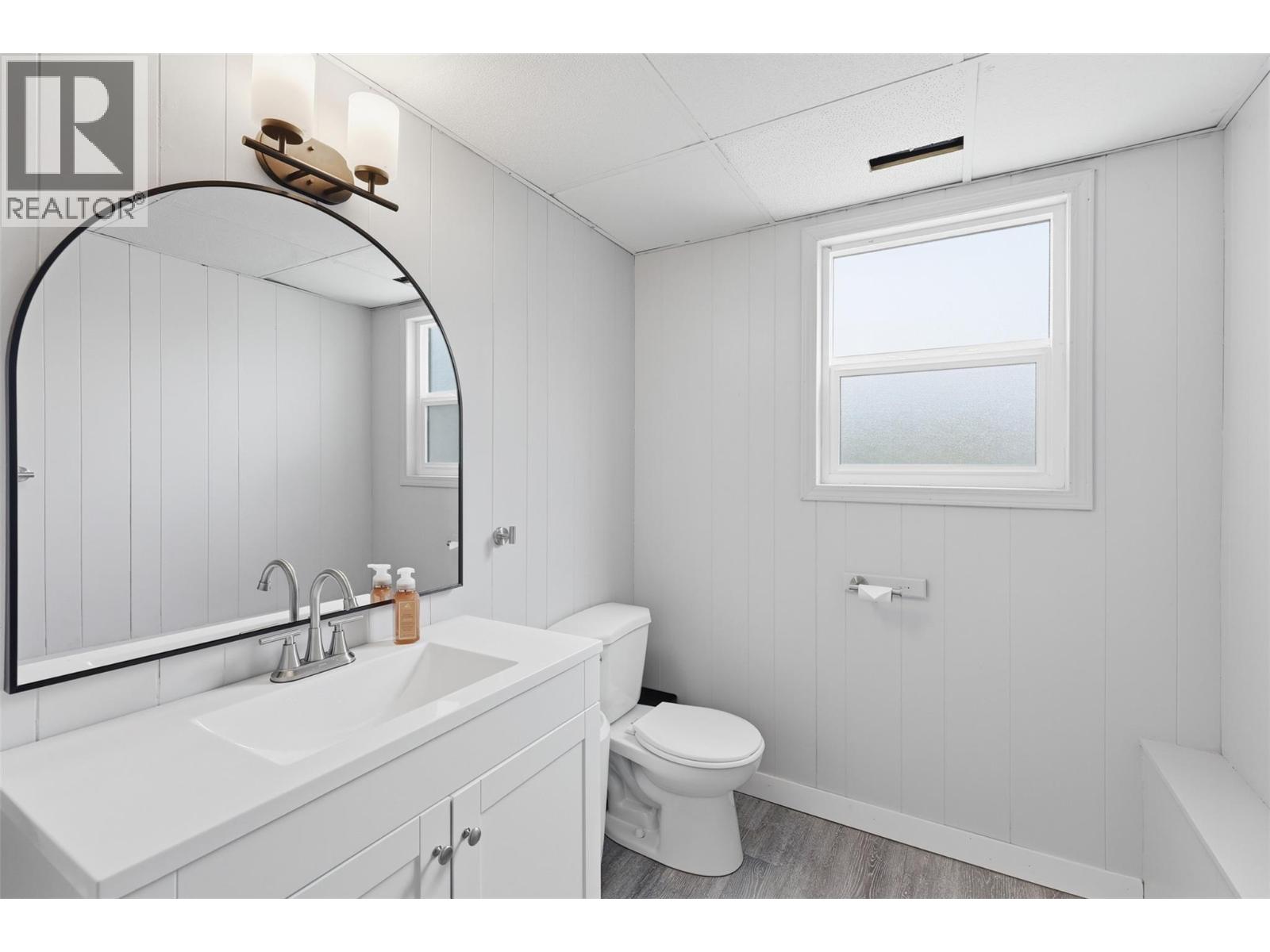 1272 Nugget Road, Cache Creek