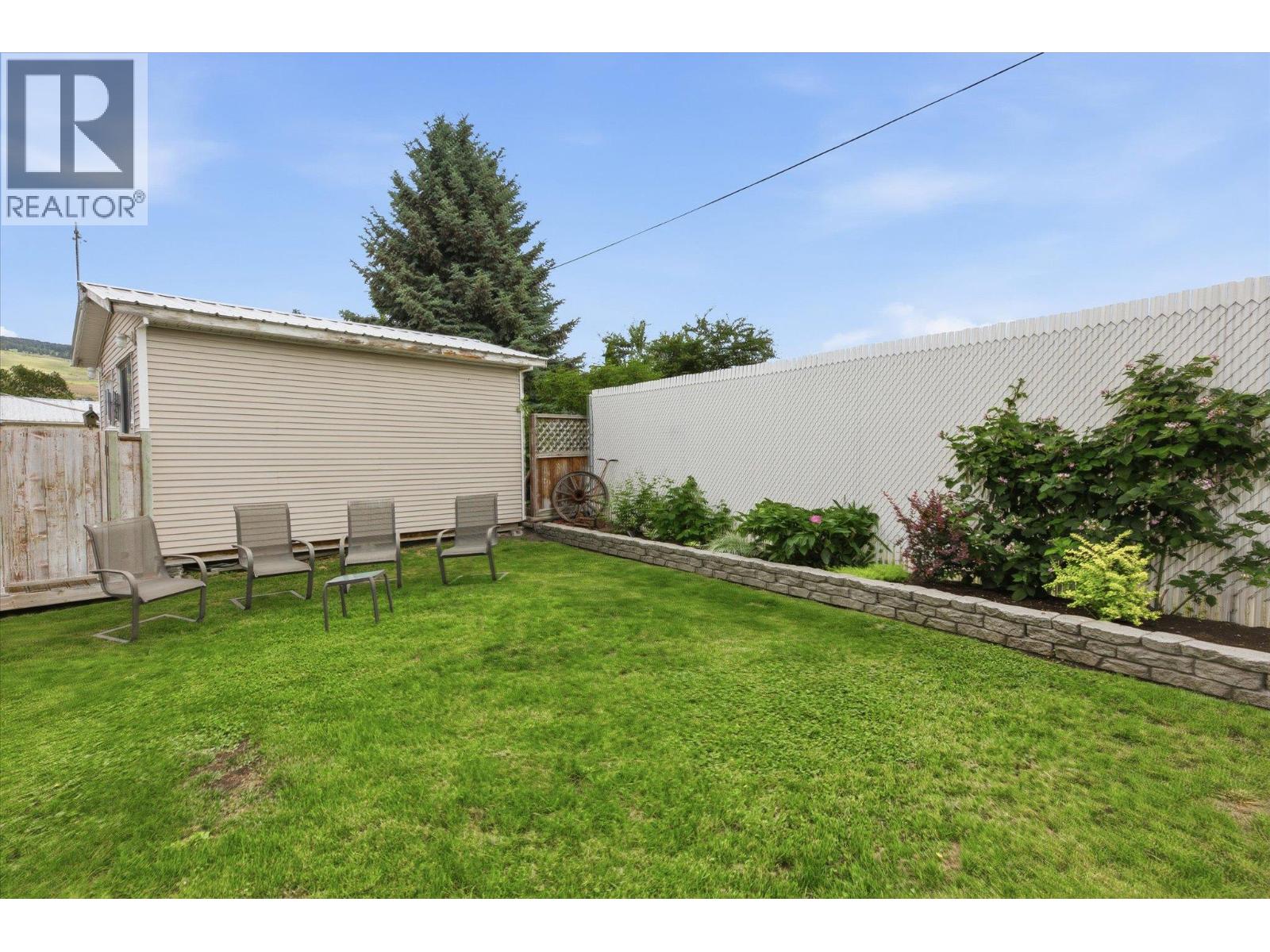 #402 3591 Old Vernon Road - 28