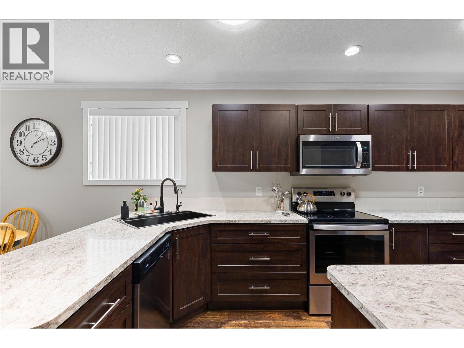 #402 3591 Old Vernon Road - 6