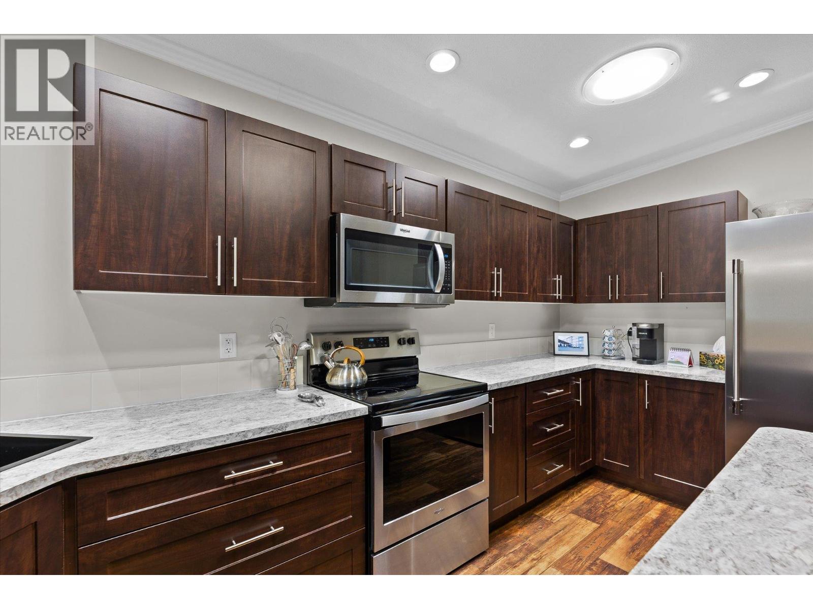 #402 3591 Old Vernon Road - 7