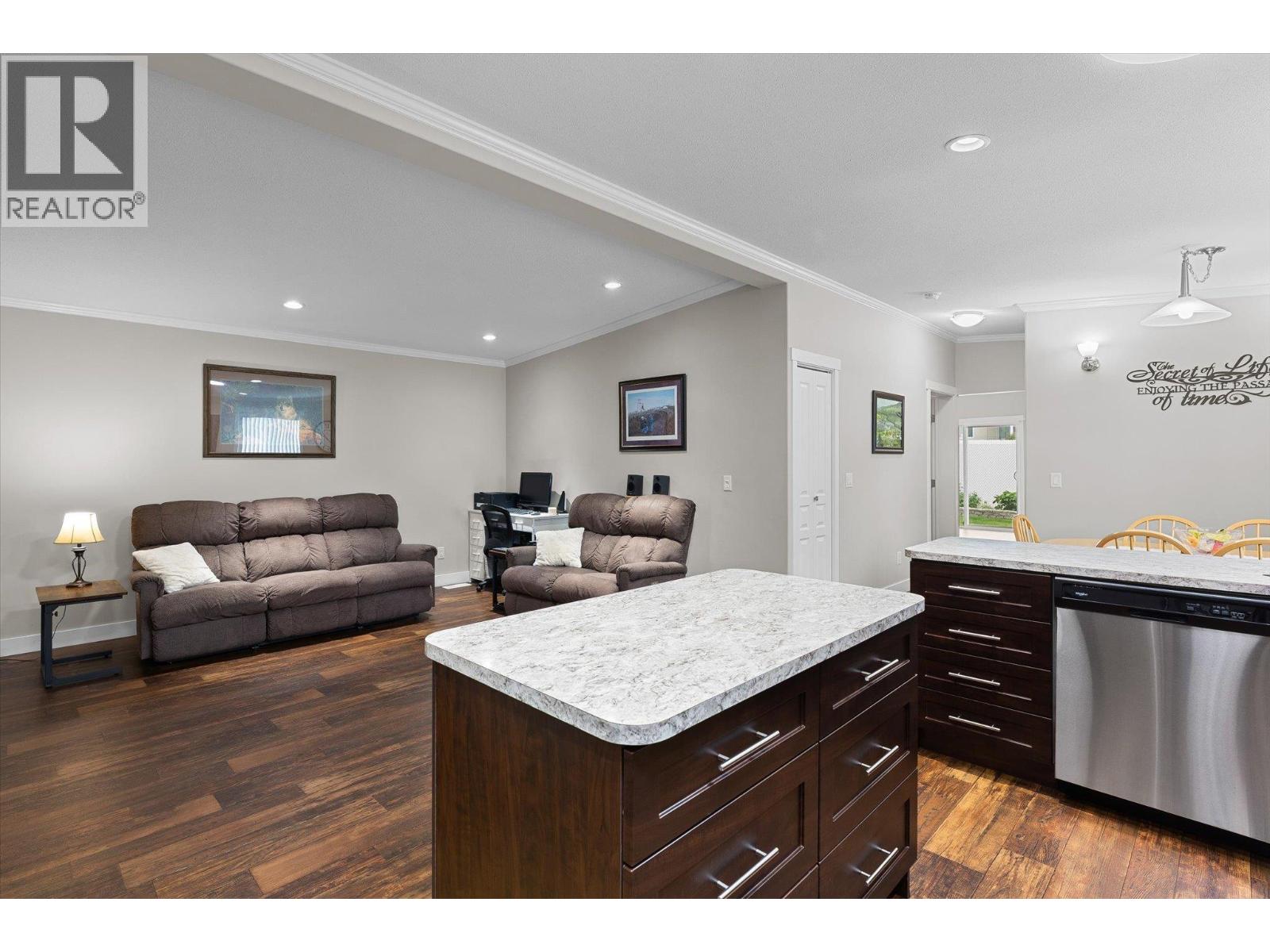 #402 3591 Old Vernon Road - 8