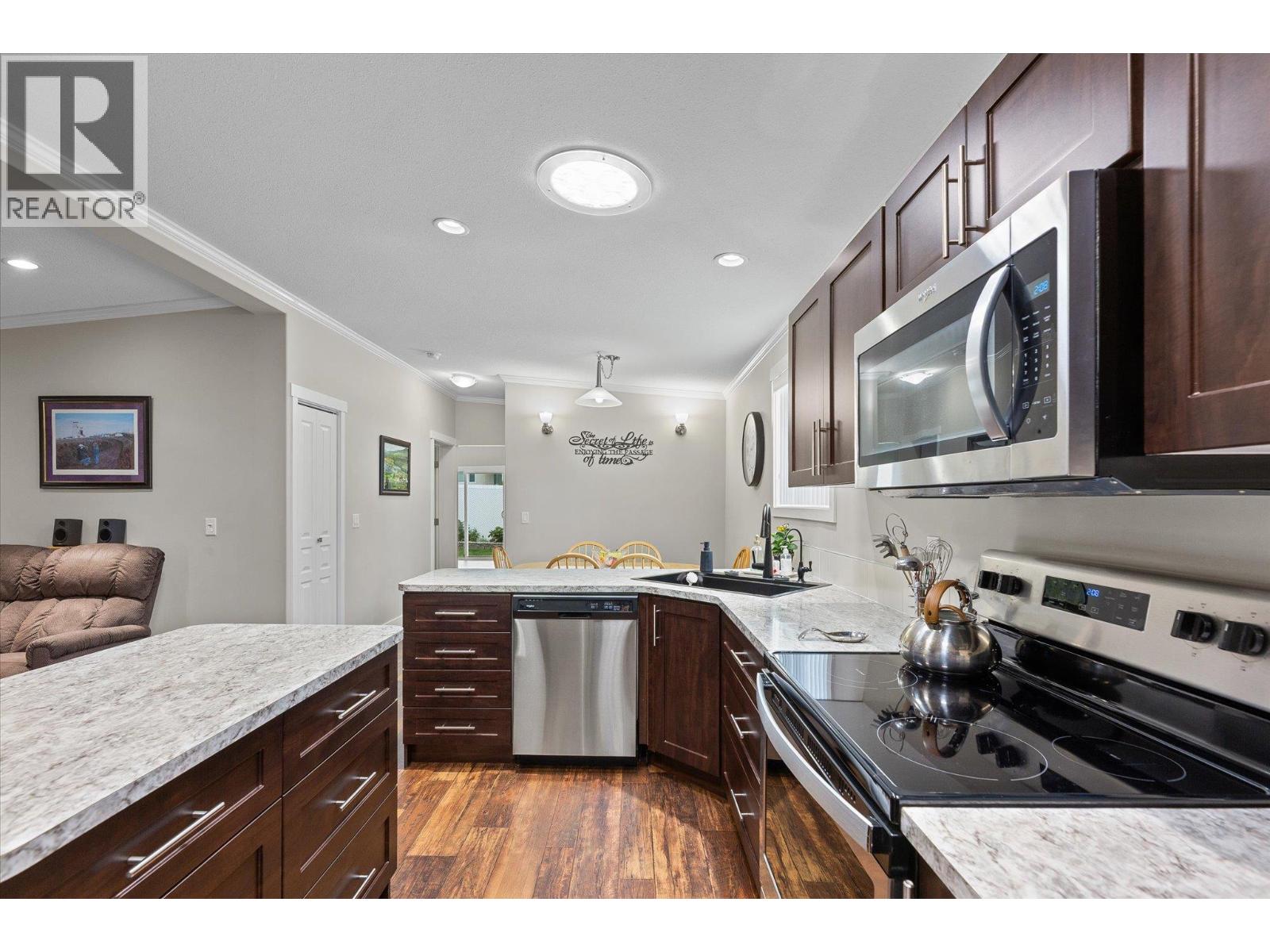 #402 3591 Old Vernon Road - 9