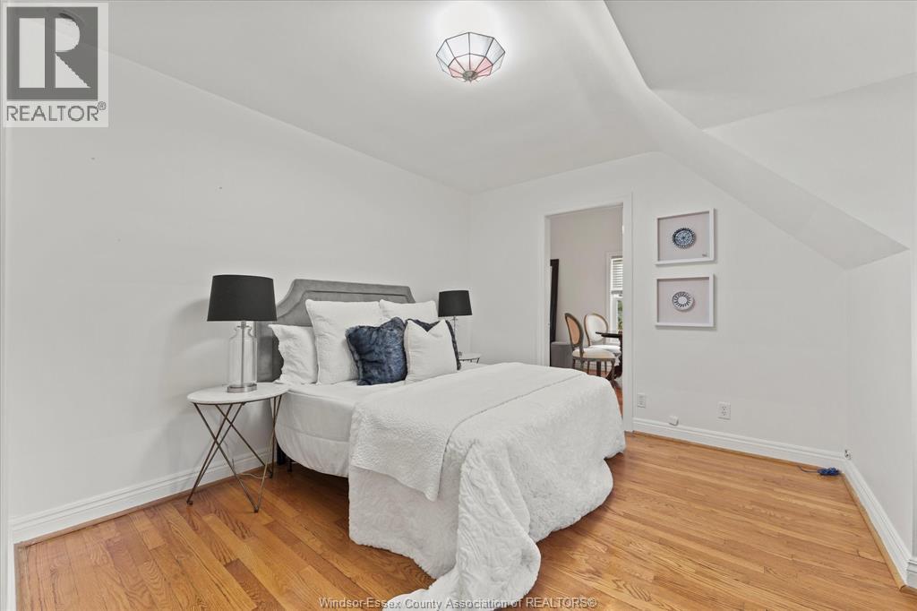 6545 RIVERSIDE DRIVE East - 27
