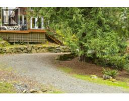 Kitchen - 254 Mariners Way, Mayne Island, BC V0N2J2 Photo 7