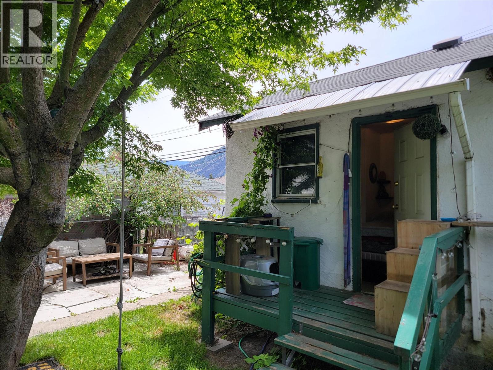 607A 5th Street, Keremeos