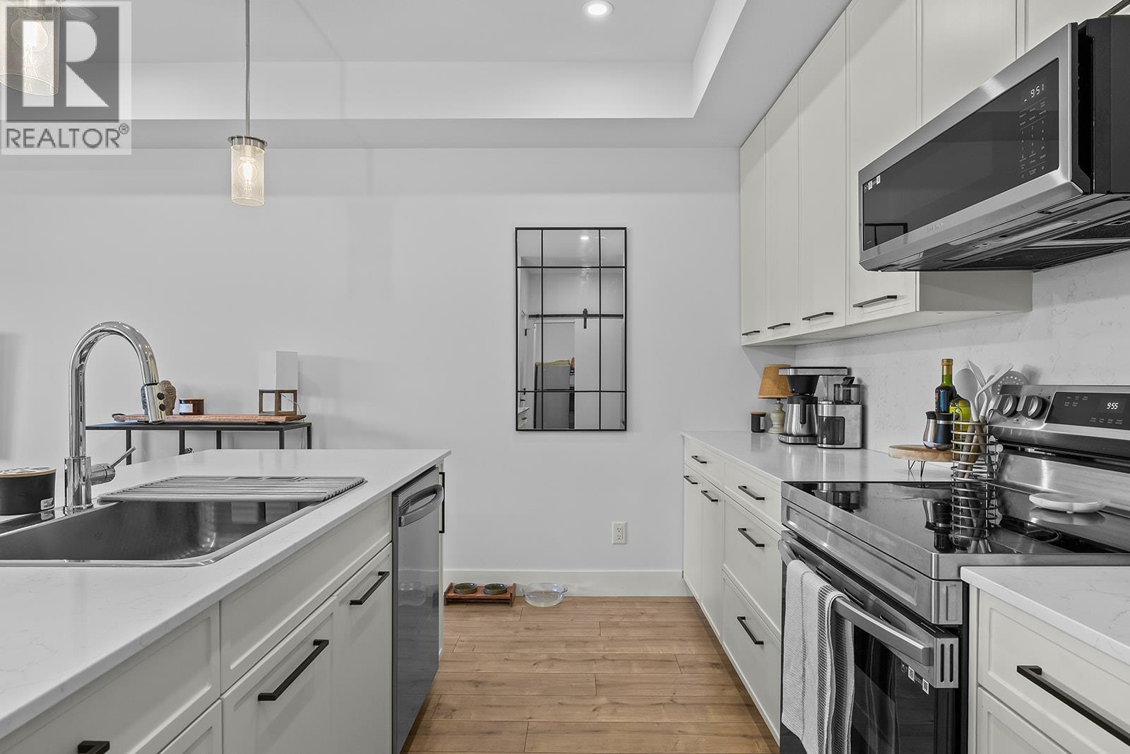 #306 1220 Pacific Avenue - 3