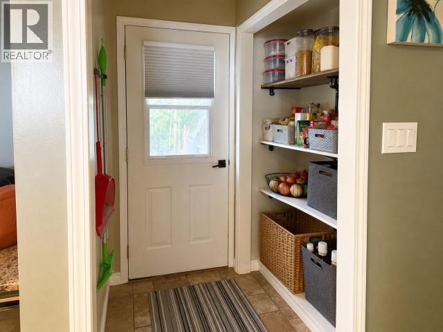 603 YATES CRESCENT - 8