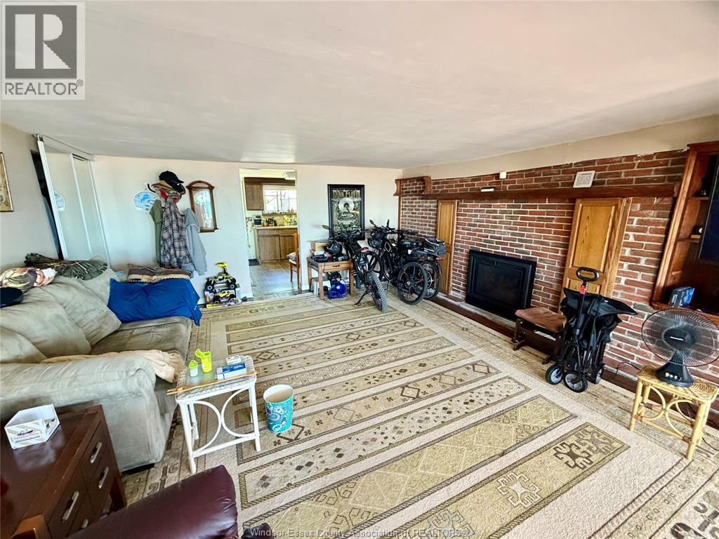 1041 HERITAGE ROAD - 8