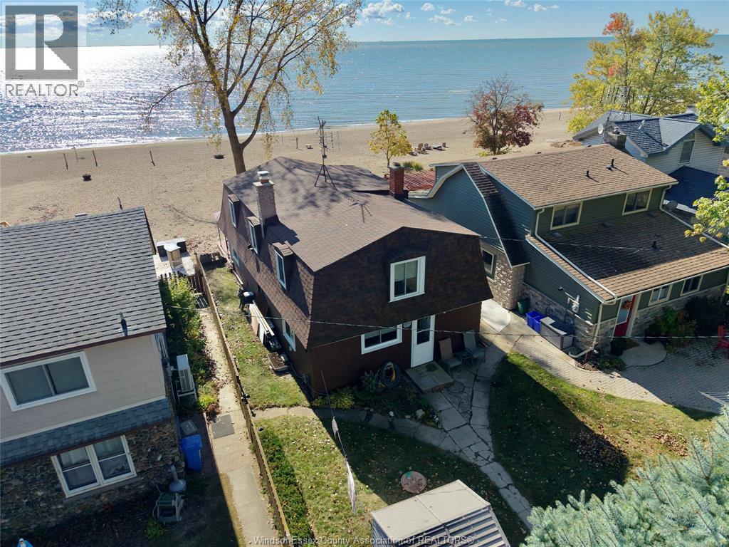 1041 HERITAGE ROAD - 1
