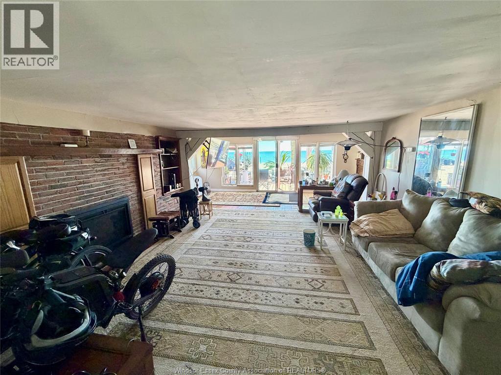 1041 HERITAGE ROAD - 5