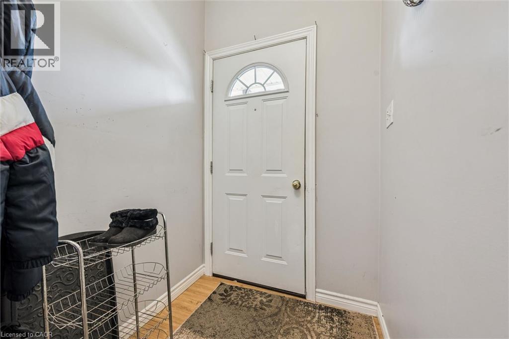 27 ROSEVIEW Avenue - 7