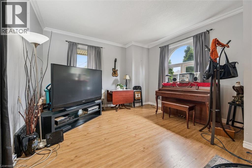 27 ROSEVIEW Avenue - 11