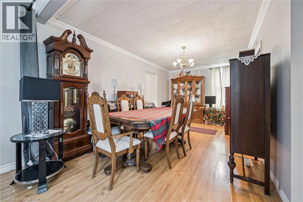 27 ROSEVIEW Avenue - 16