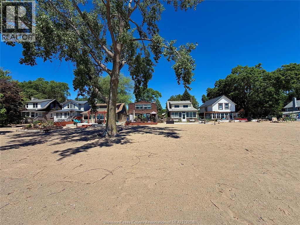1041 HERITAGE ROAD - 41