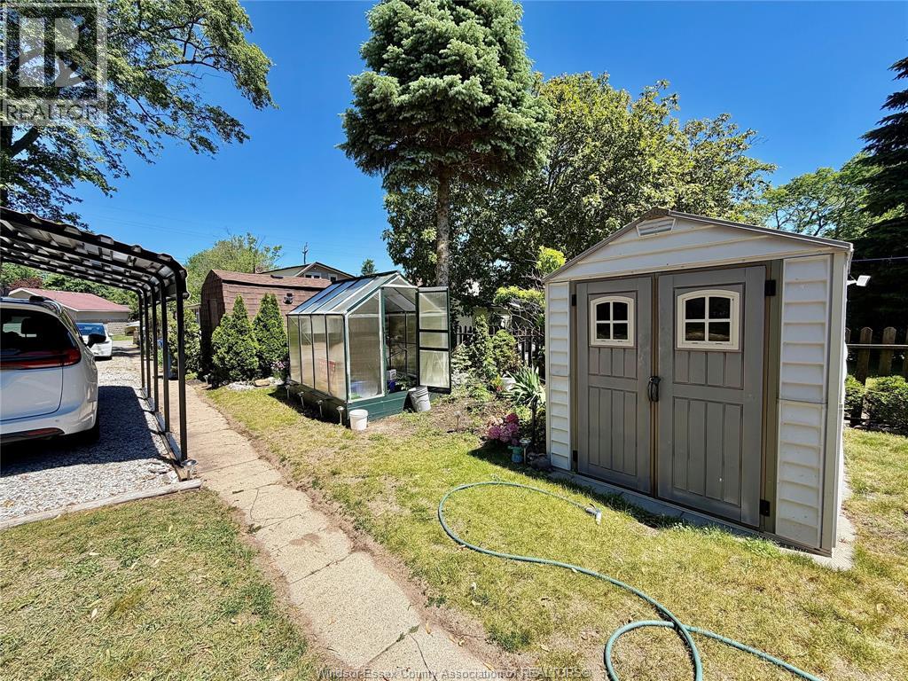 1041 HERITAGE ROAD - 48