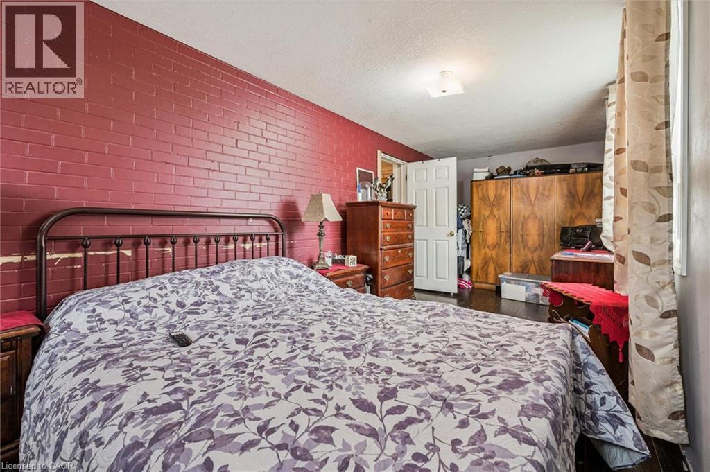 27 ROSEVIEW Avenue - 26