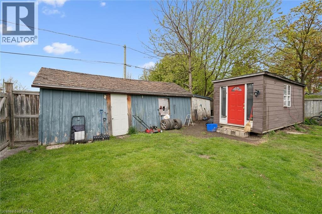 27 ROSEVIEW Avenue - 40