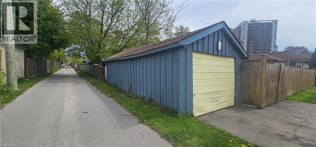 27 ROSEVIEW Avenue - 41