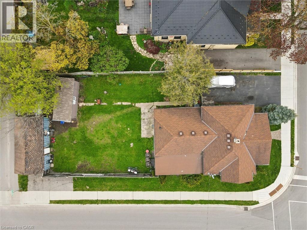 27 ROSEVIEW Avenue - 45