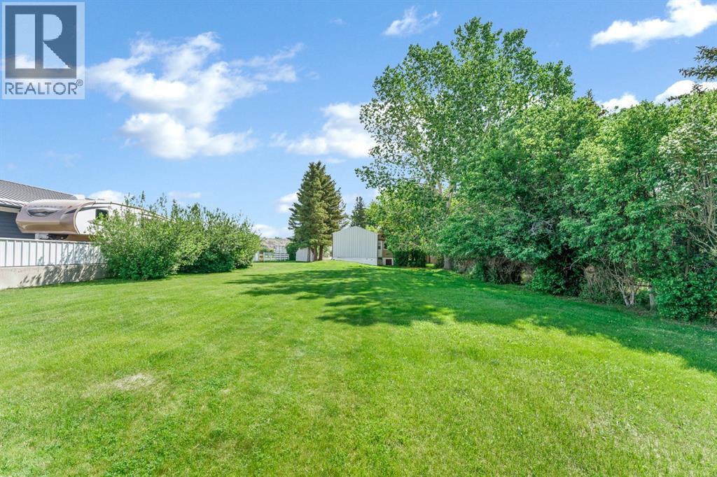 20 Josephine Avenue SW - 10