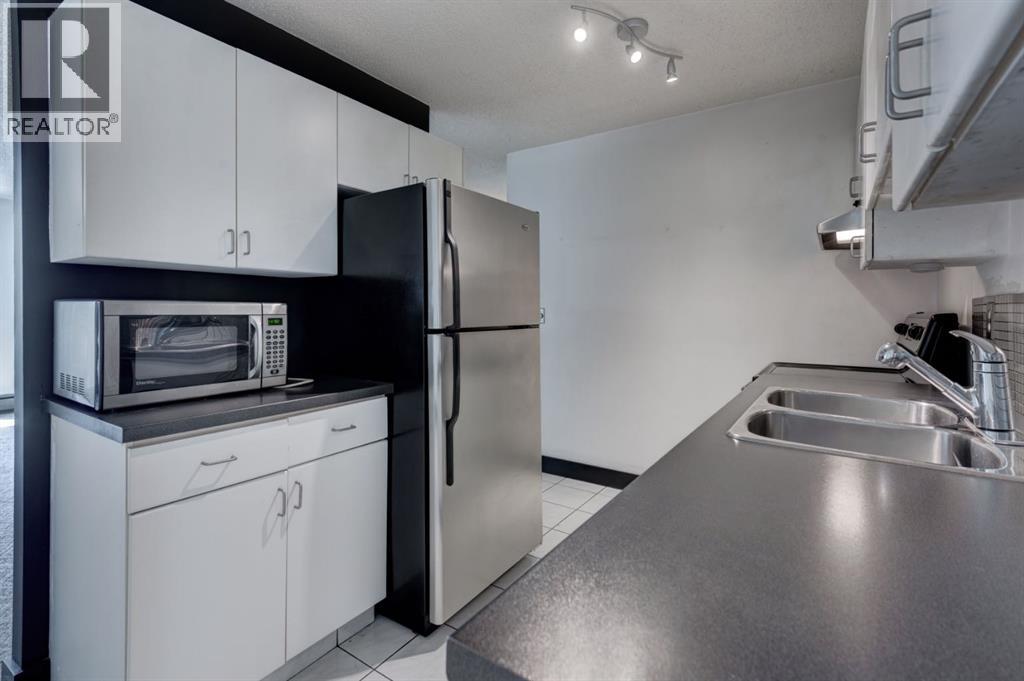 #21B 80 Galbraith Drive SW - 13